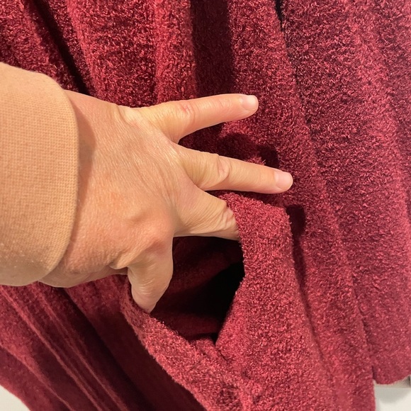 Barefoot Dreams Maroon Long Cardigan with pockets - Picture 5 of 10